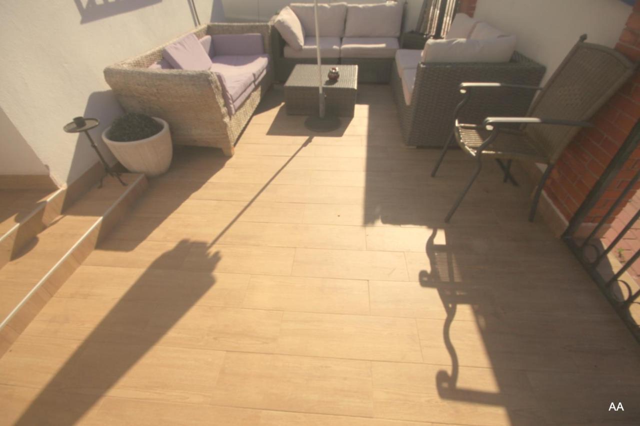 Little Peaceful Retreat Room With Bath, Heating, Terrace, Free Wifi Fridge Easy Parking Marbella Eksteriør billede