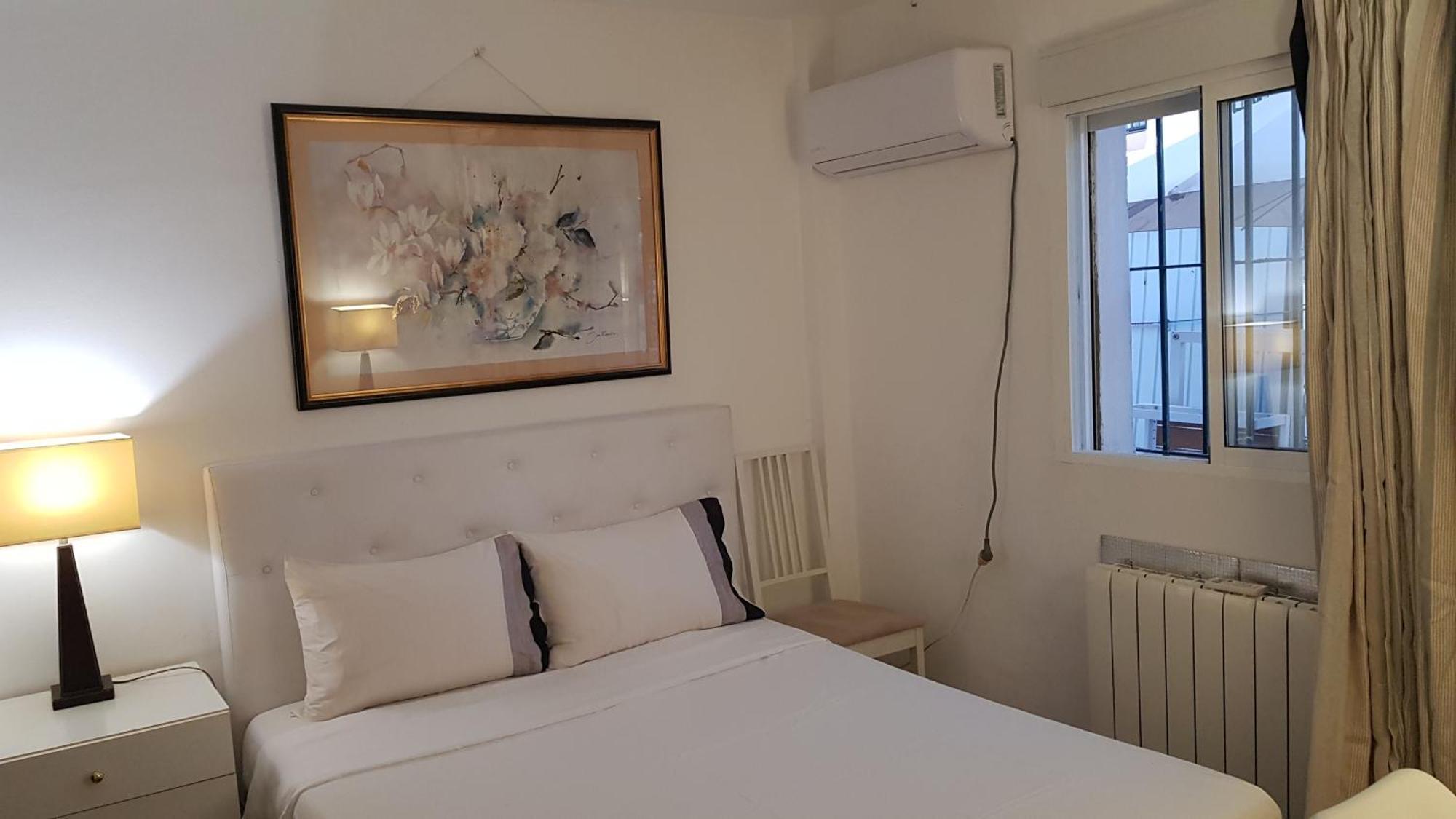 Little Peaceful Retreat Room With Bath, Heating, Terrace, Free Wifi Fridge Easy Parking Marbella Eksteriør billede