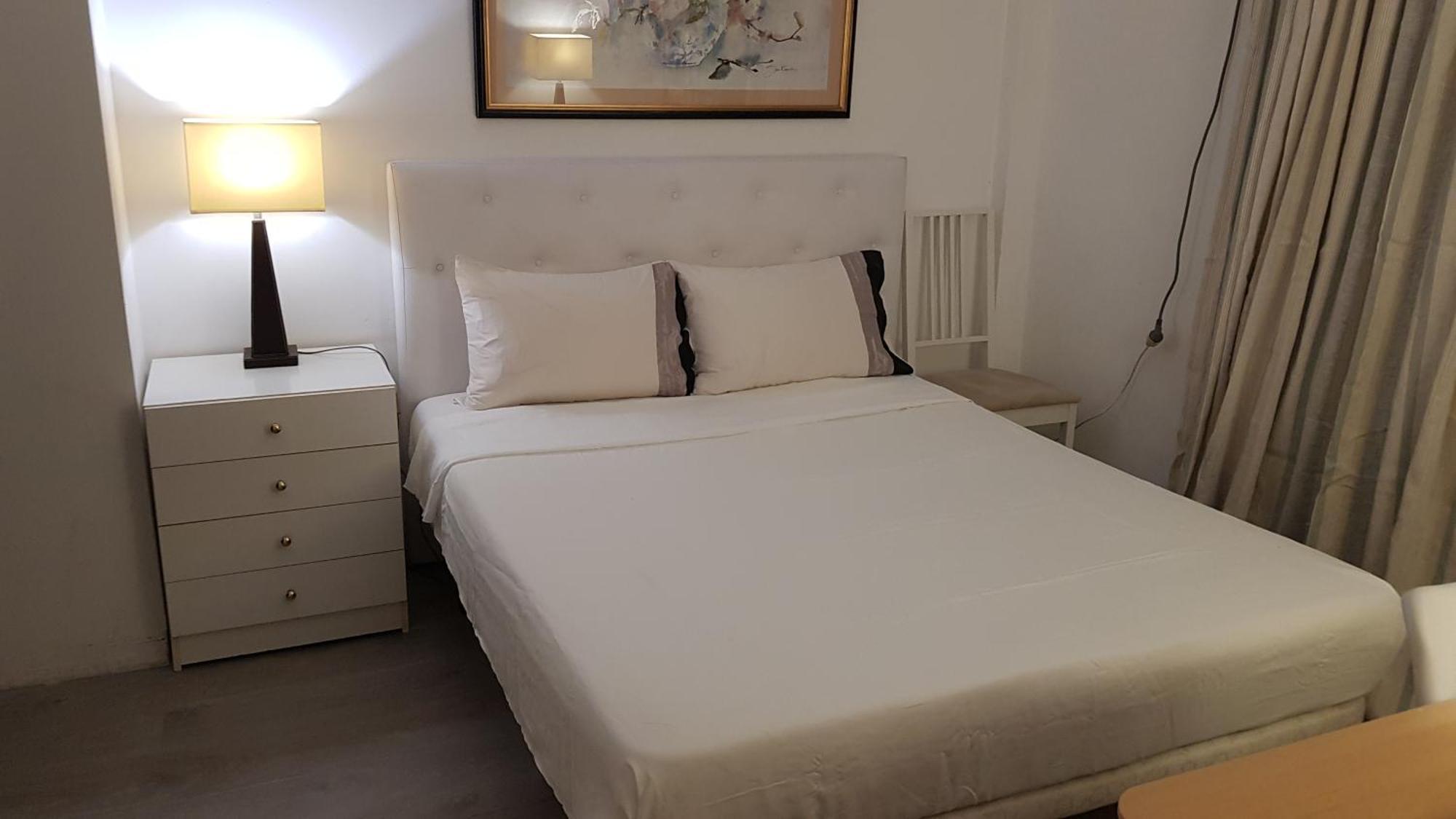 Little Peaceful Retreat Room With Bath, Heating, Terrace, Free Wifi Fridge Easy Parking Marbella Eksteriør billede