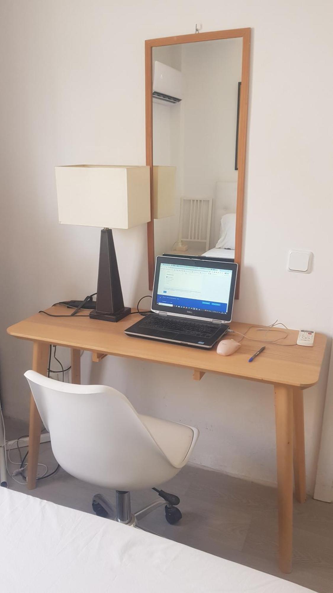 Little Peaceful Retreat Room With Bath, Heating, Terrace, Free Wifi Fridge Easy Parking Marbella Eksteriør billede