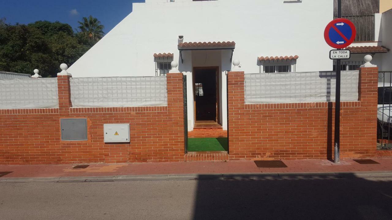 Little Peaceful Retreat Room With Bath, Heating, Terrace, Free Wifi Fridge Easy Parking Marbella Eksteriør billede